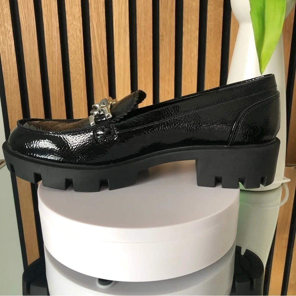 NEW WITHOUT TAGS Marc Fisher Louanz Lugsole Loafer Black Size 7.5